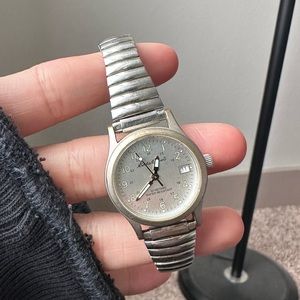 Eddie Bauer Women’s Field wristwatch